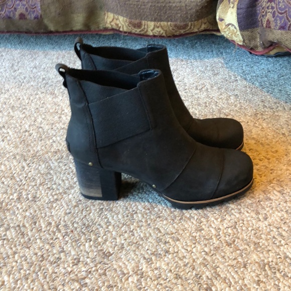 Sorel Shoes - Sorel black Addington Chelsea Joan Arc ankle boots